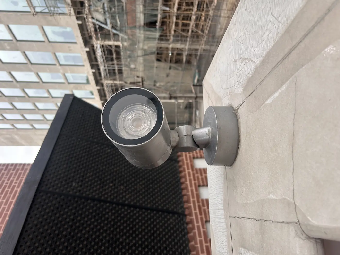 Faro di illuminazione esterna su un terrazzo